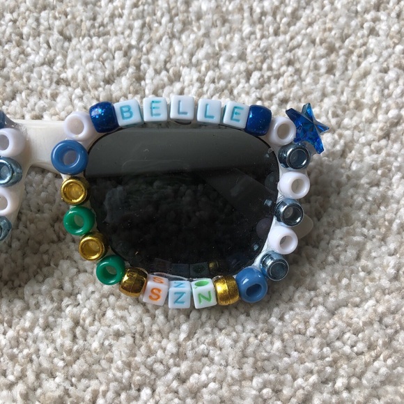 University of Notre Dame white beaded sunglasses I handmade! - Picture 3 of 5